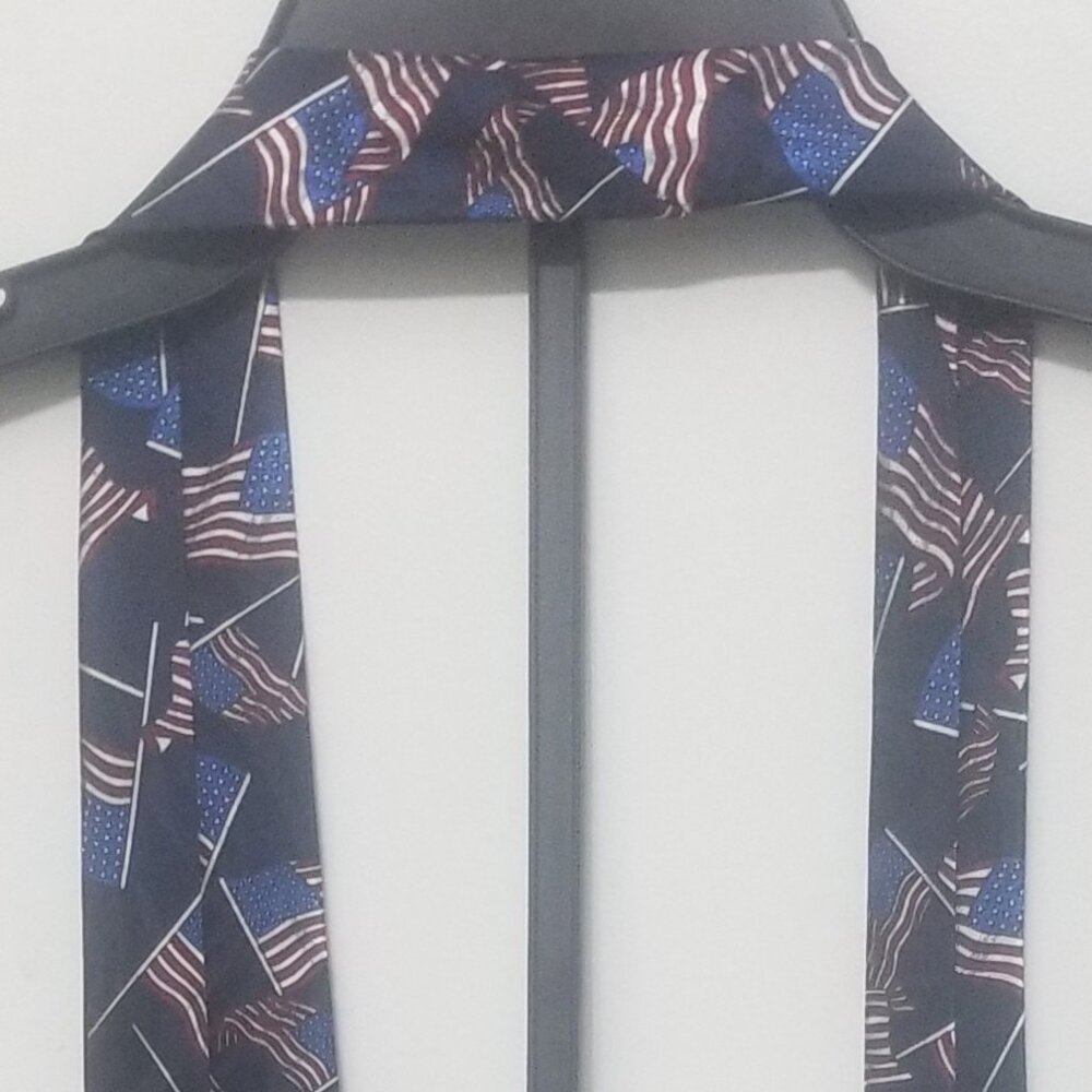 NWOT Steven Harris blue swirls with US Flags tie - Picture 4 of 8